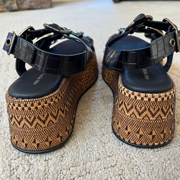 Free People Platform Sandals - Picture 6 of 9